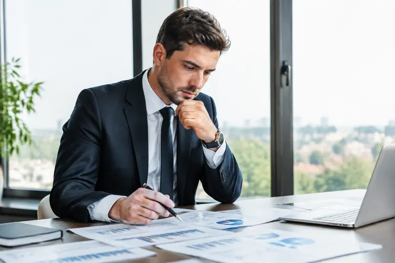 Vérification des critères d'un etf minimum volatility avant investissement